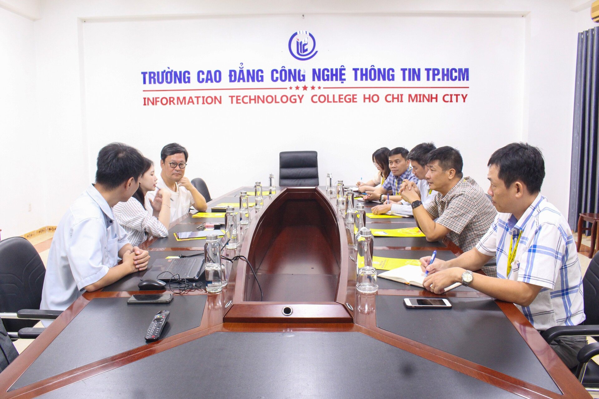 Trường ITC gặp gỡ và làm việc với Công ty TNHH Meta Square