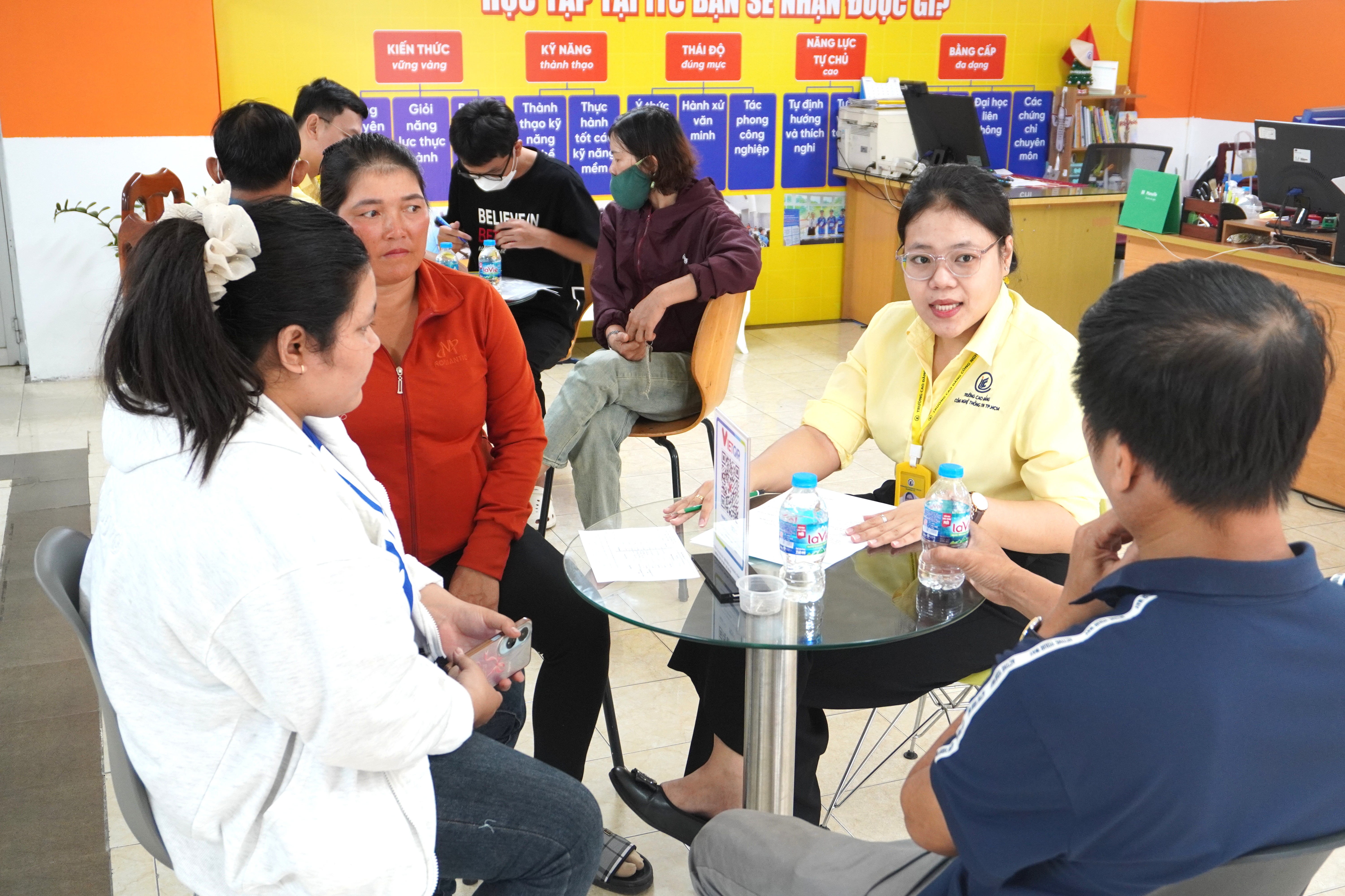 Sáng thứ hai đầu tuần – ITC nhộn nhịp đón tân sinh viên