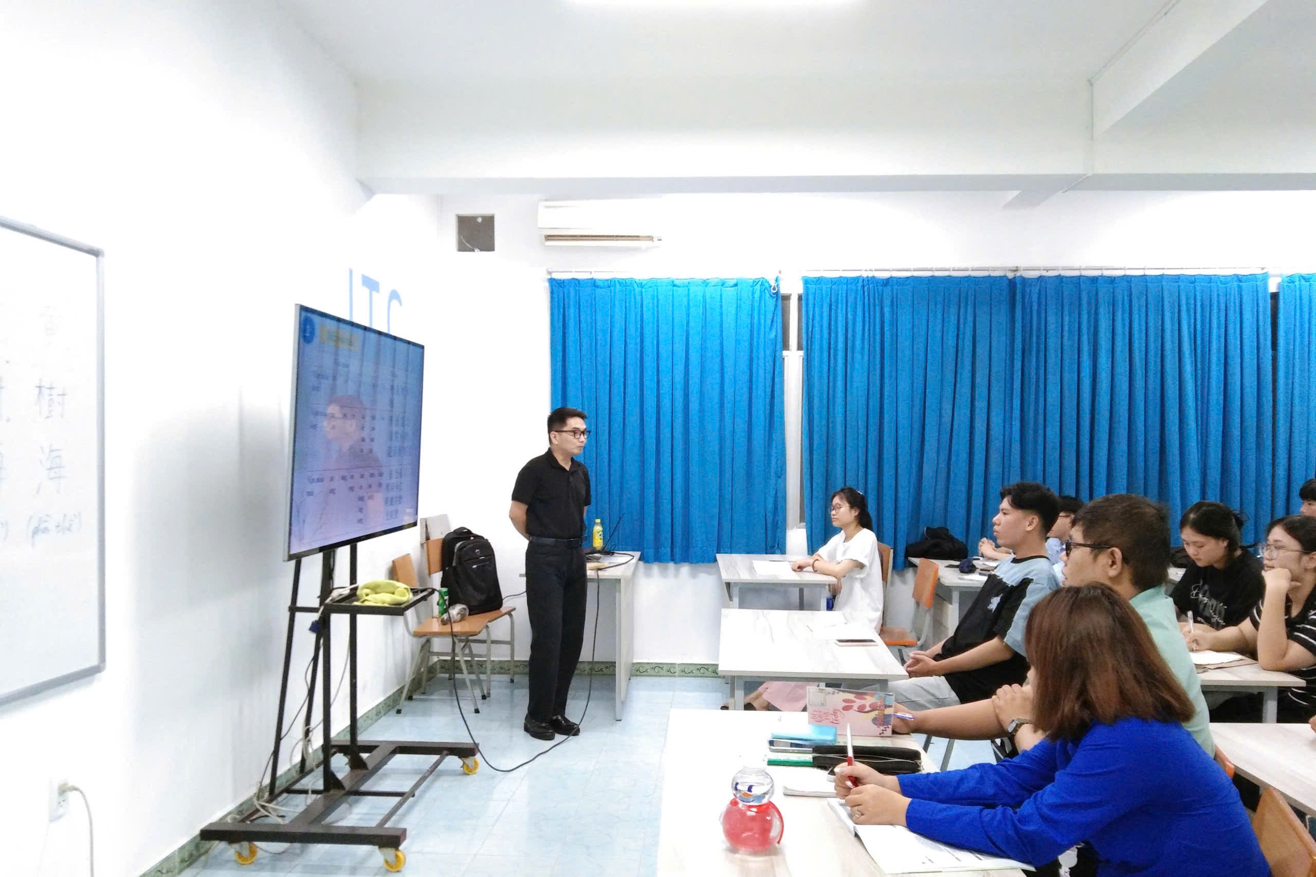 Khai mạc câu lạc bộ tiếng hoa ITChinese – Lan tỏa tình yêu ngôn ngữ và văn hóa Trung Hoa