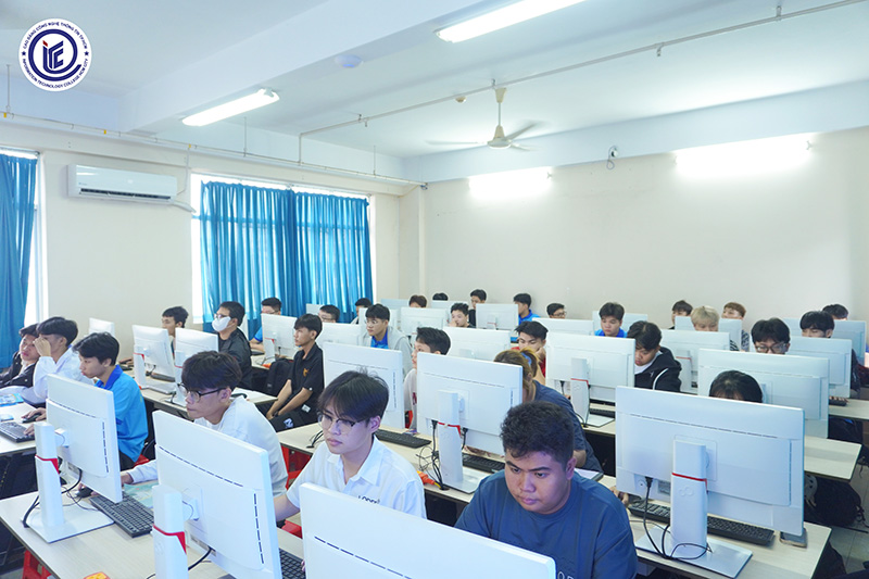 Gần 600 tân sinh viên K26 chính thức bắt đầu hành trình mới tại ITC
