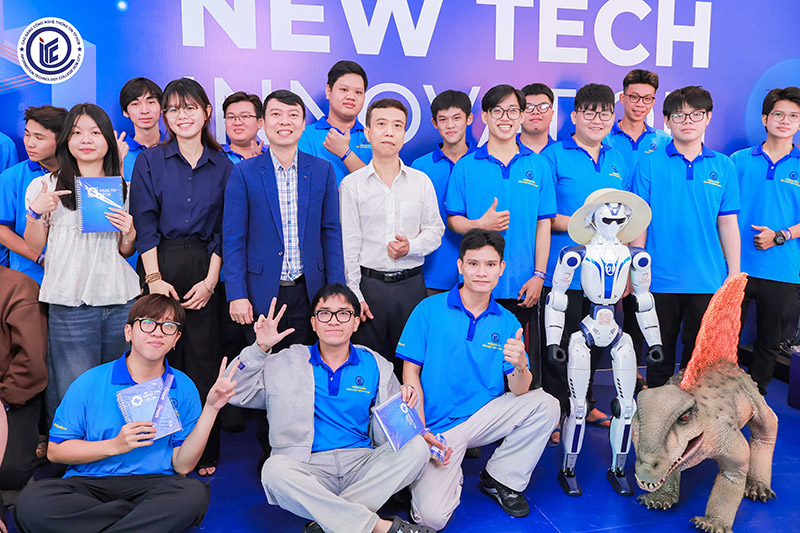 Sinh viên ITC trải nghiệm công nghệ mới tại iTECH EXPO 2026