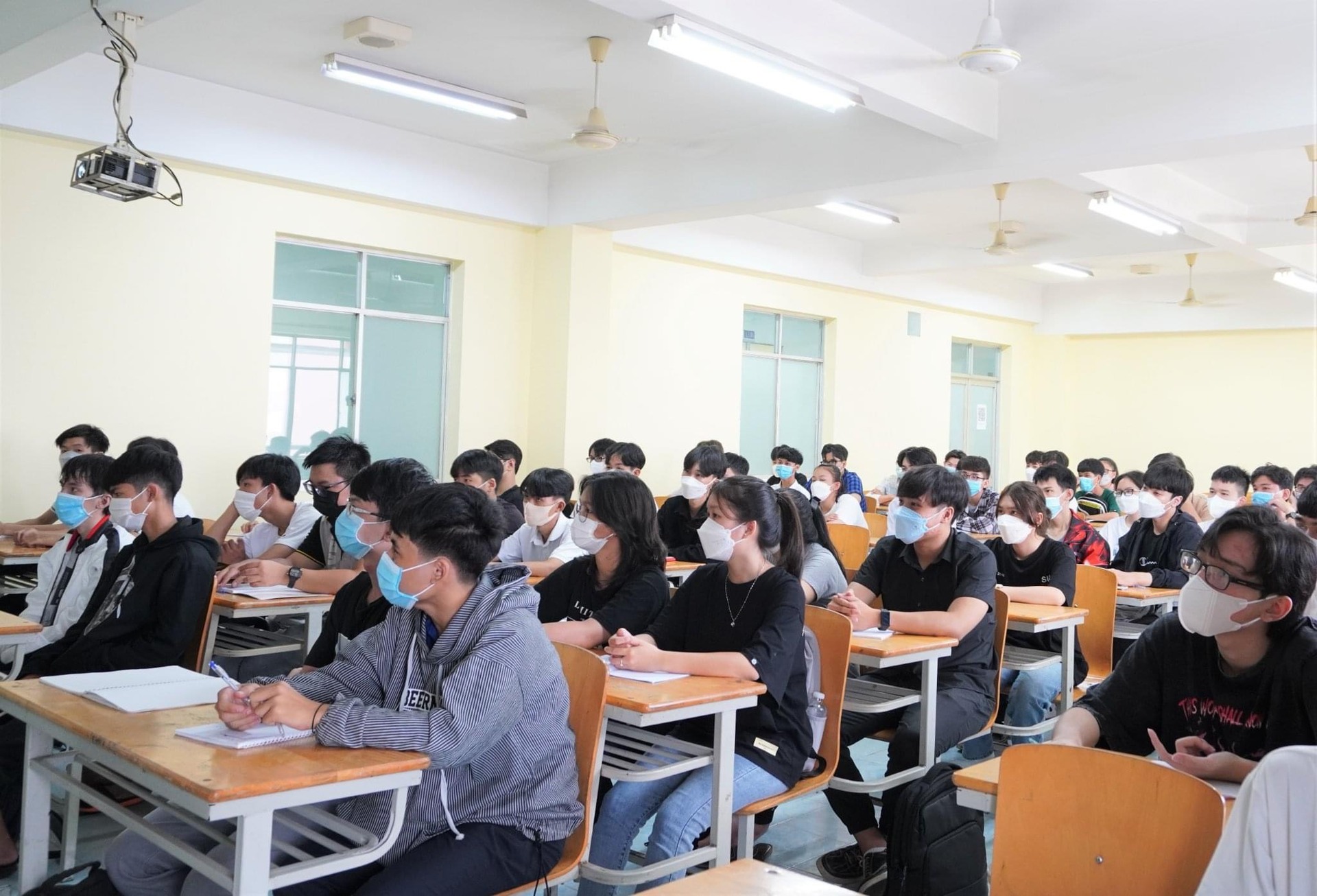 Buổi học đầu tiên của tân sinh viên K22 - ITC