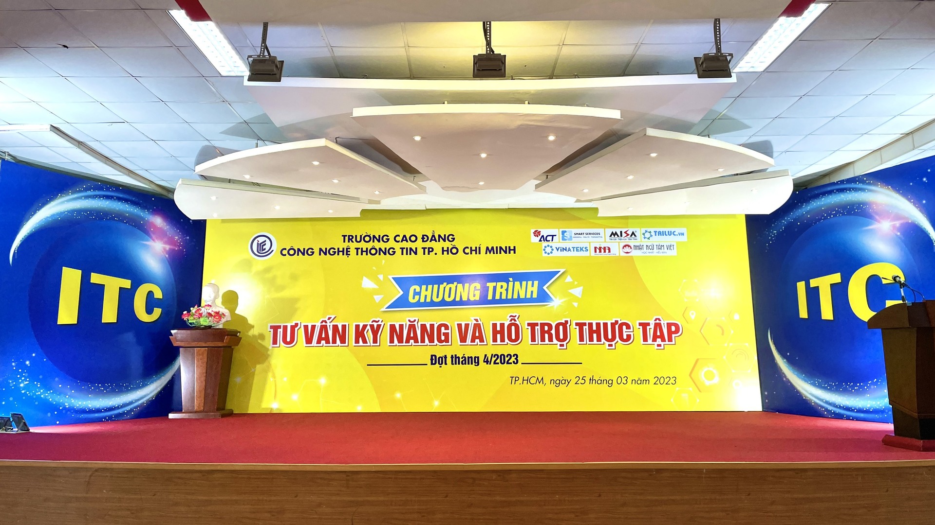 Sinh viên ITC với Chương trình tư vấn kỹ năng và hỗ trợ thực tập